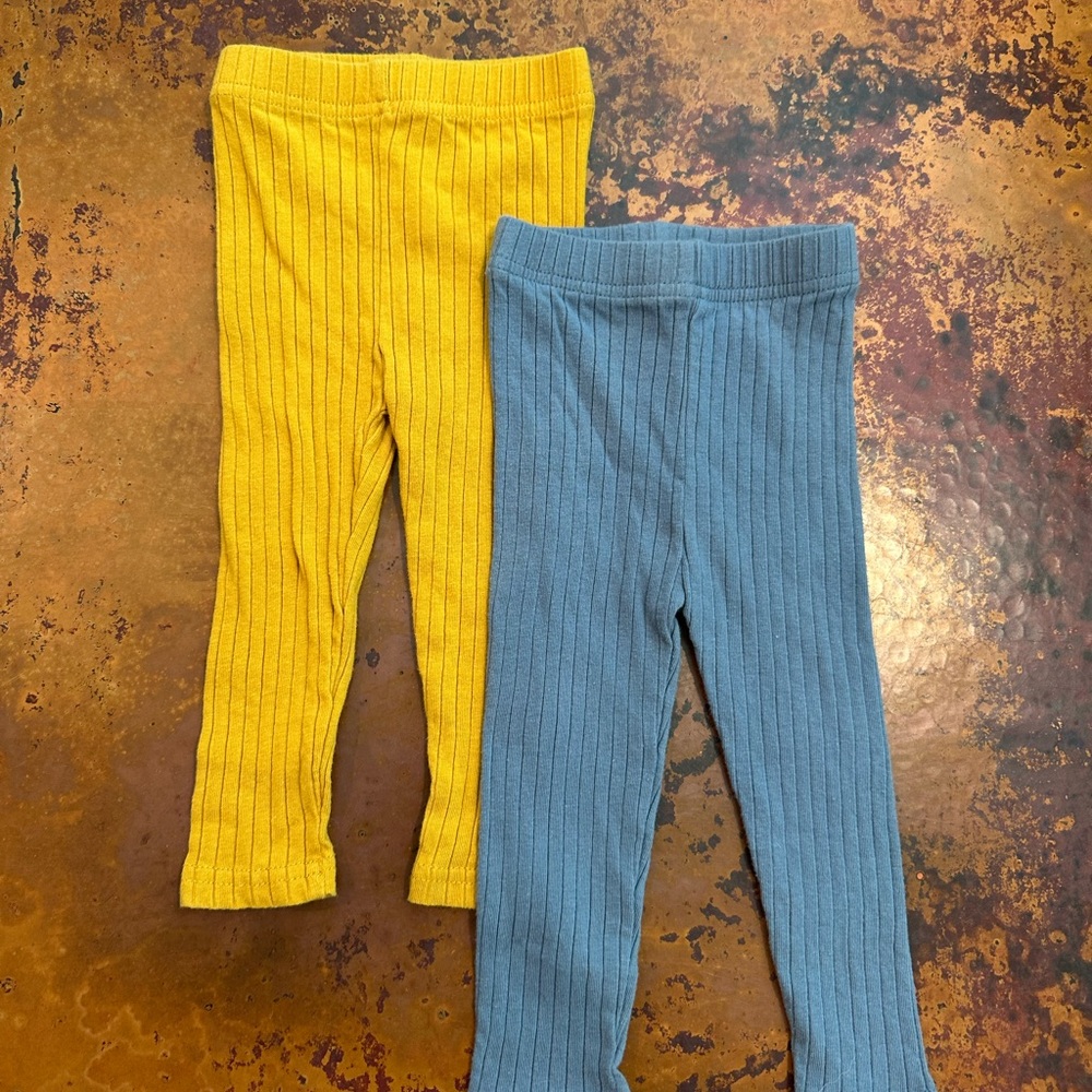 2 Pairs of Kids Gender Neutral Ribbed Leggings
